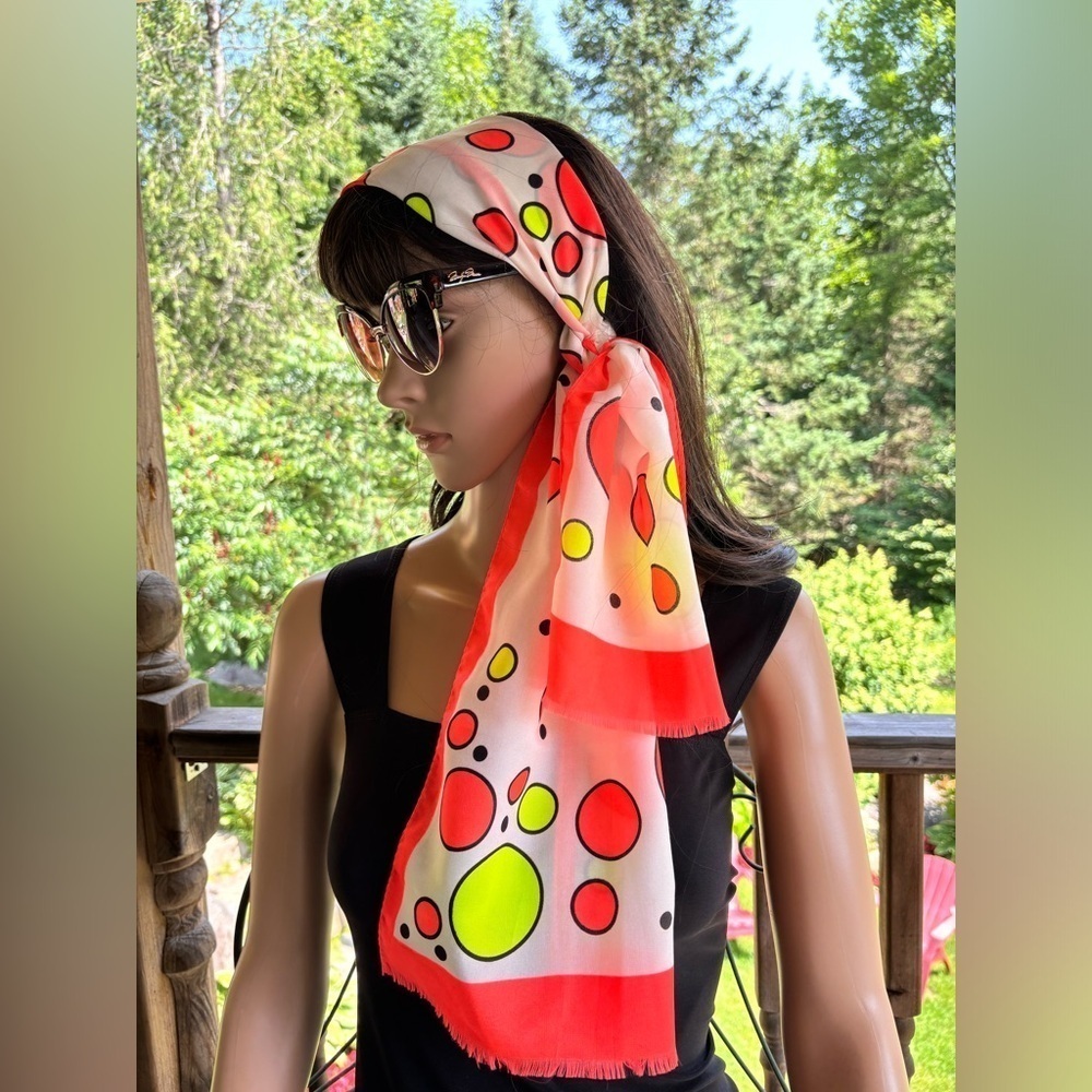 Vintage phsychedelic polka dot head scarf